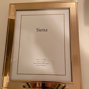Siene 8x10 frame